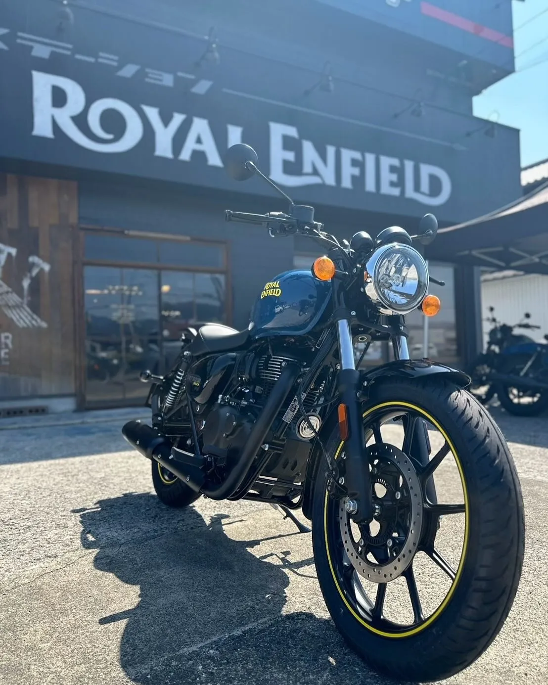 【ロイヤルエンフィールド】