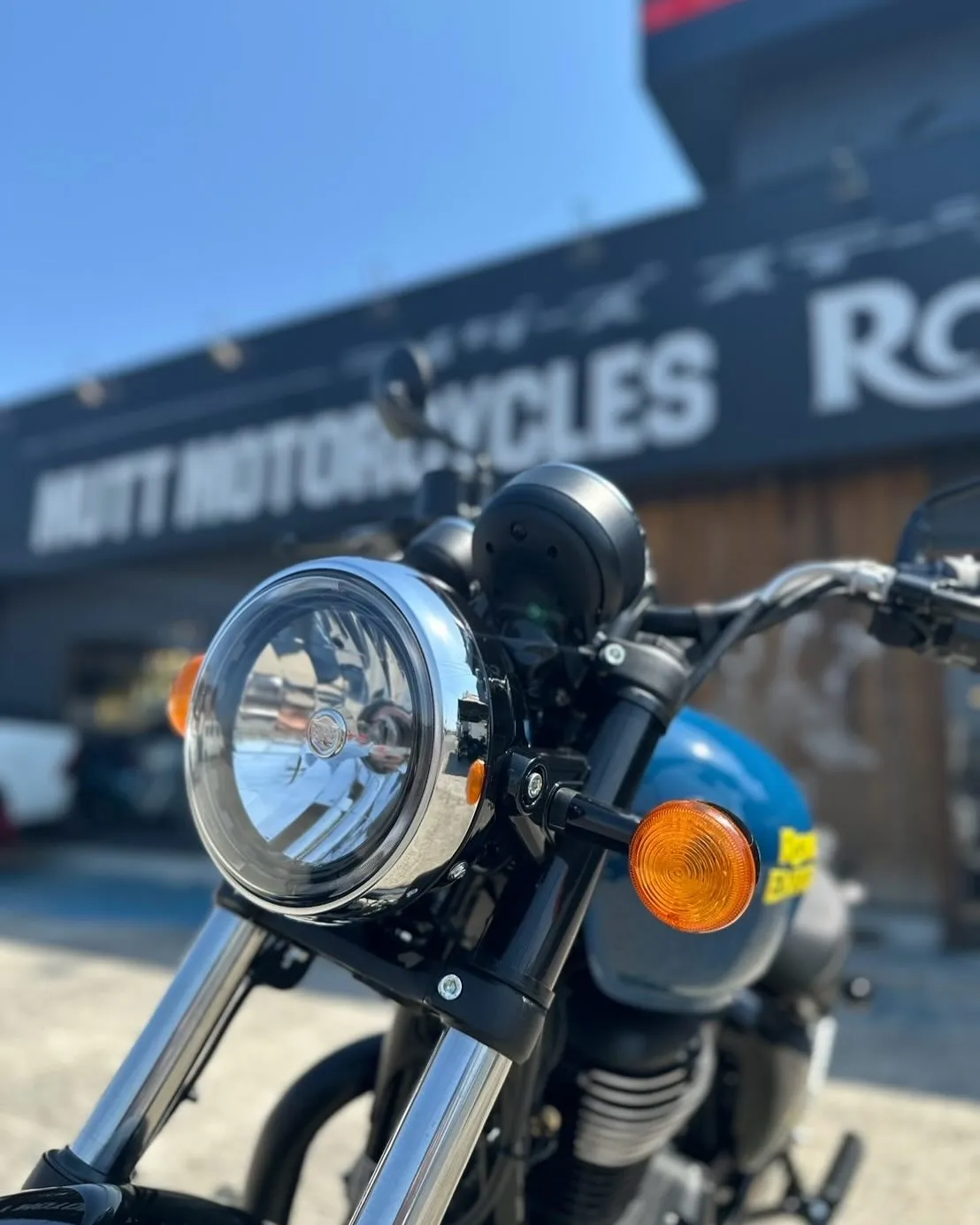 【ロイヤルエンフィールド】