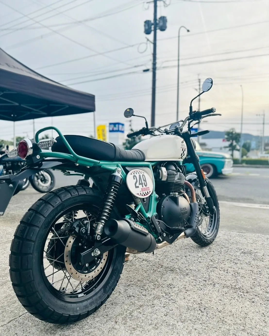 【ロイヤルエンフィールド】【NEWモデル】