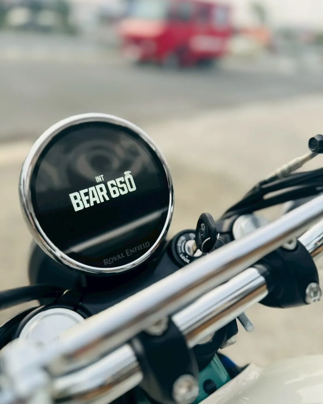 【ロイヤルエンフィールド】【NEWモデル】