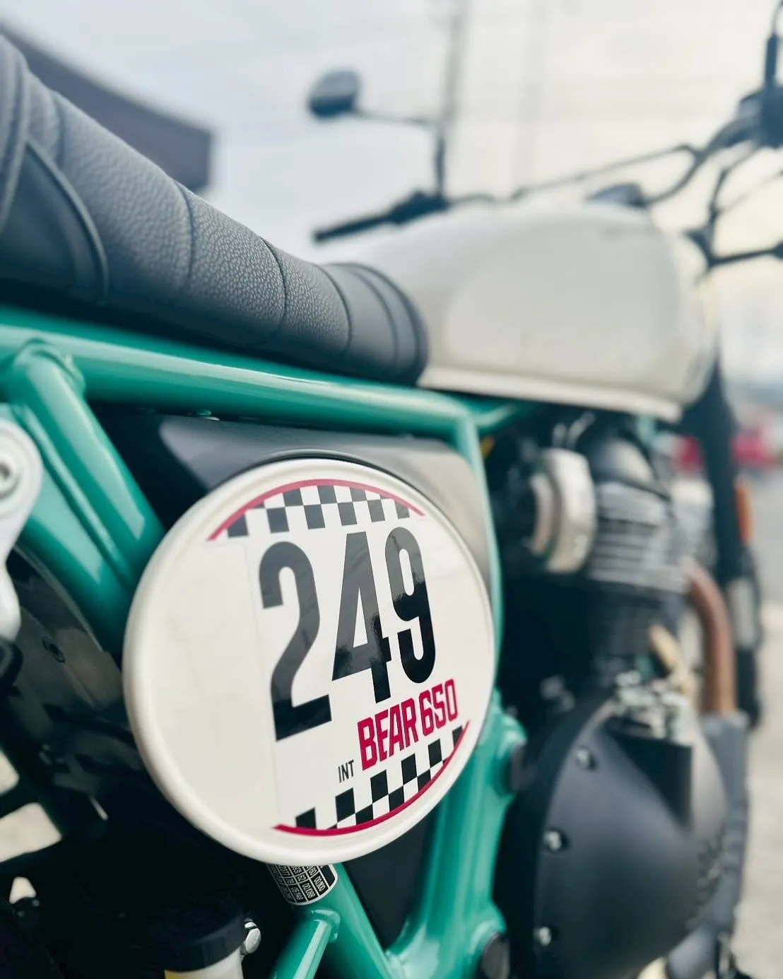 【ロイヤルエンフィールド】【NEWモデル】