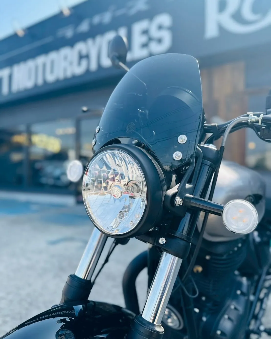 【ロイヤルエンフィールド】【中古車】