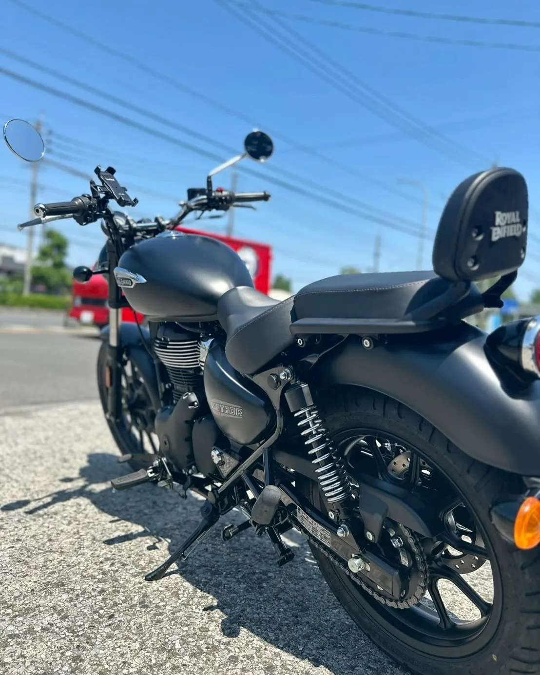 【ロイヤルエンフィールド】