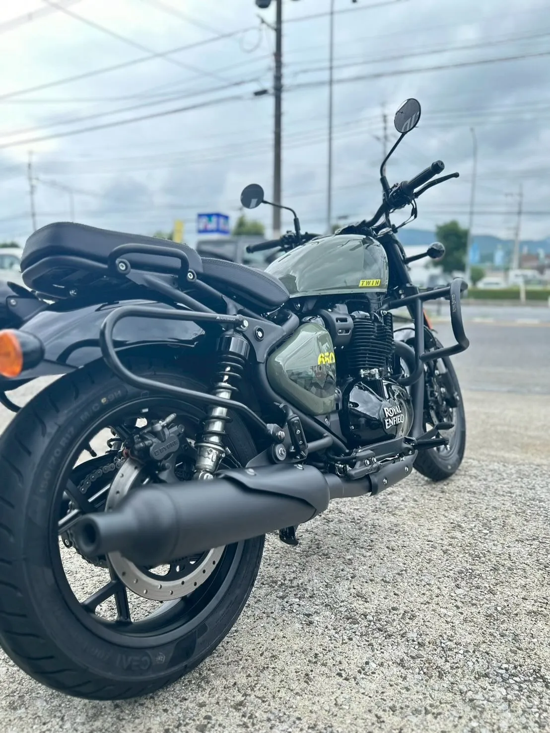 【ロイヤルエンフィールド】