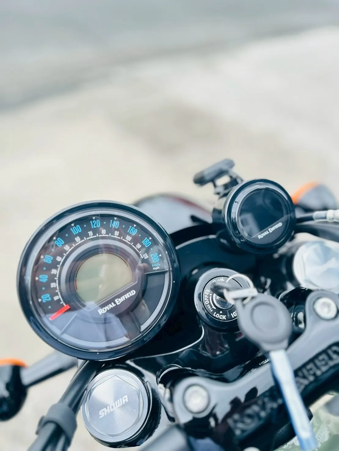 【ロイヤルエンフィールド】