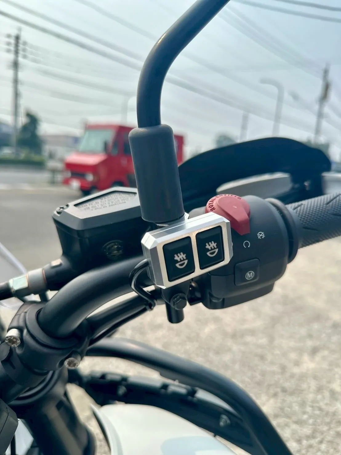 【ロイヤルエンフィールド】