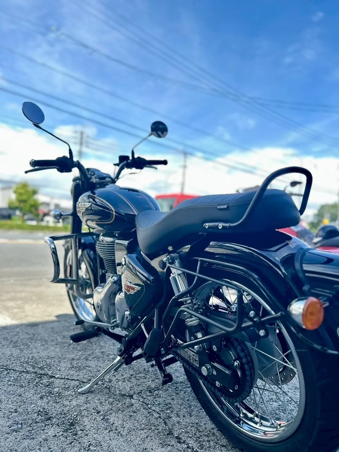 【ロイヤルエンフィールド】