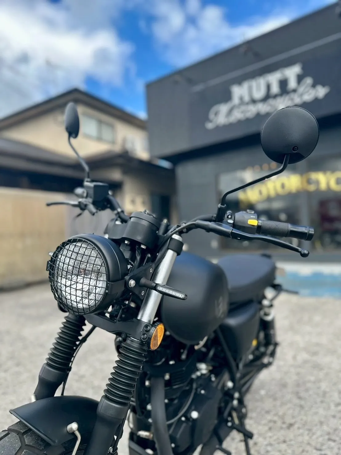 【MUTT】