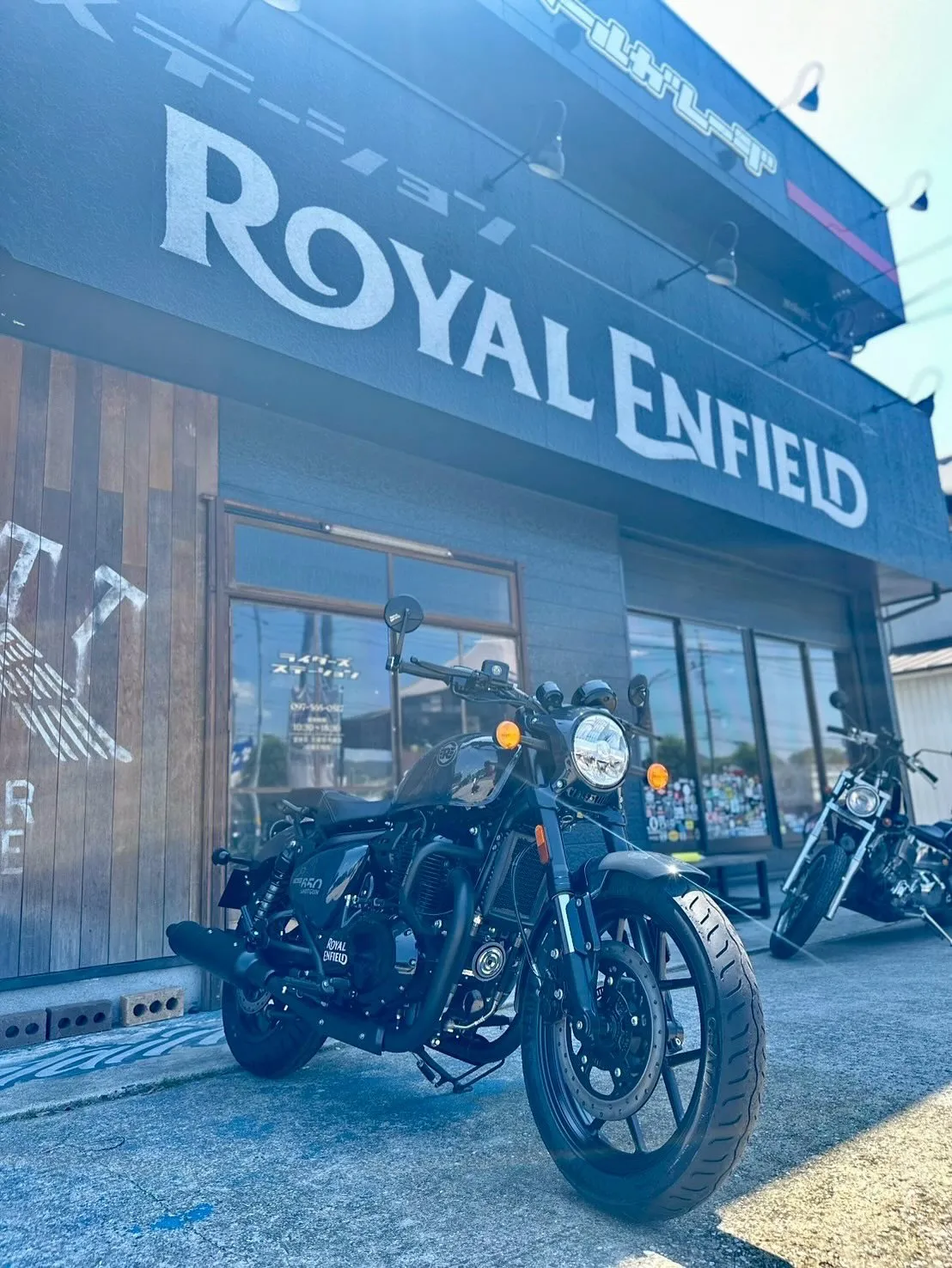 【ロイヤルエンフィールド】