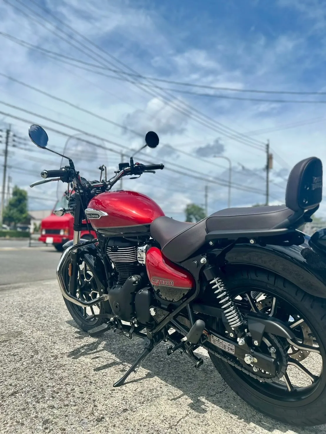 【ロイヤルエンフィールド】