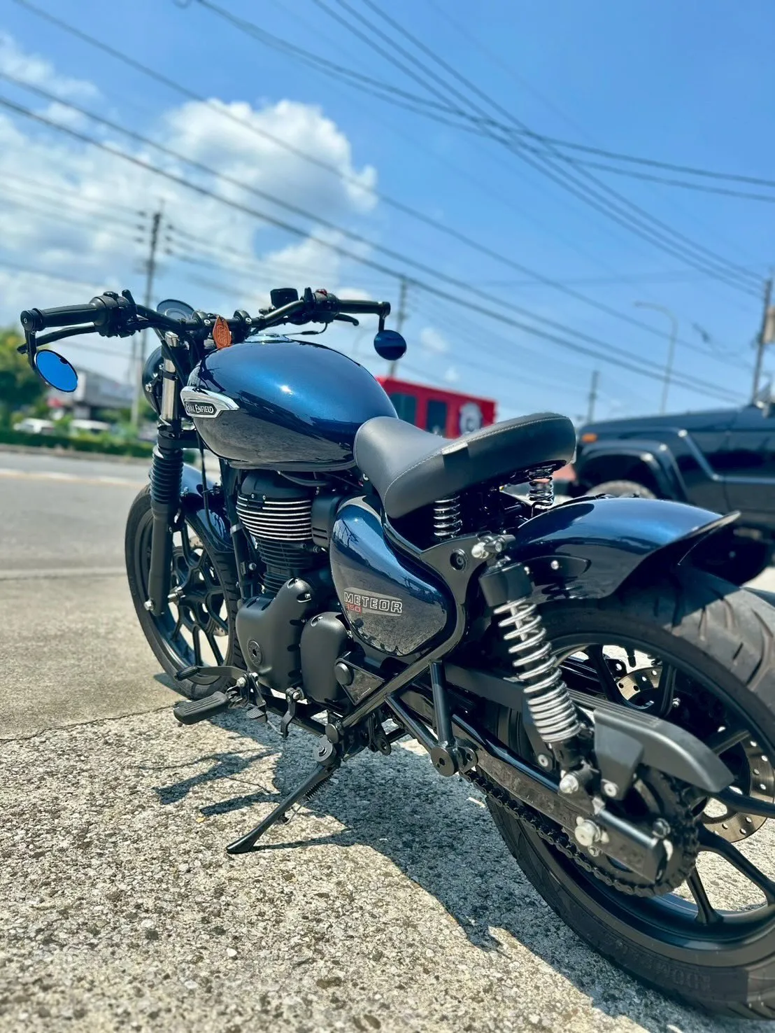 【ロイヤルエンフィールド】