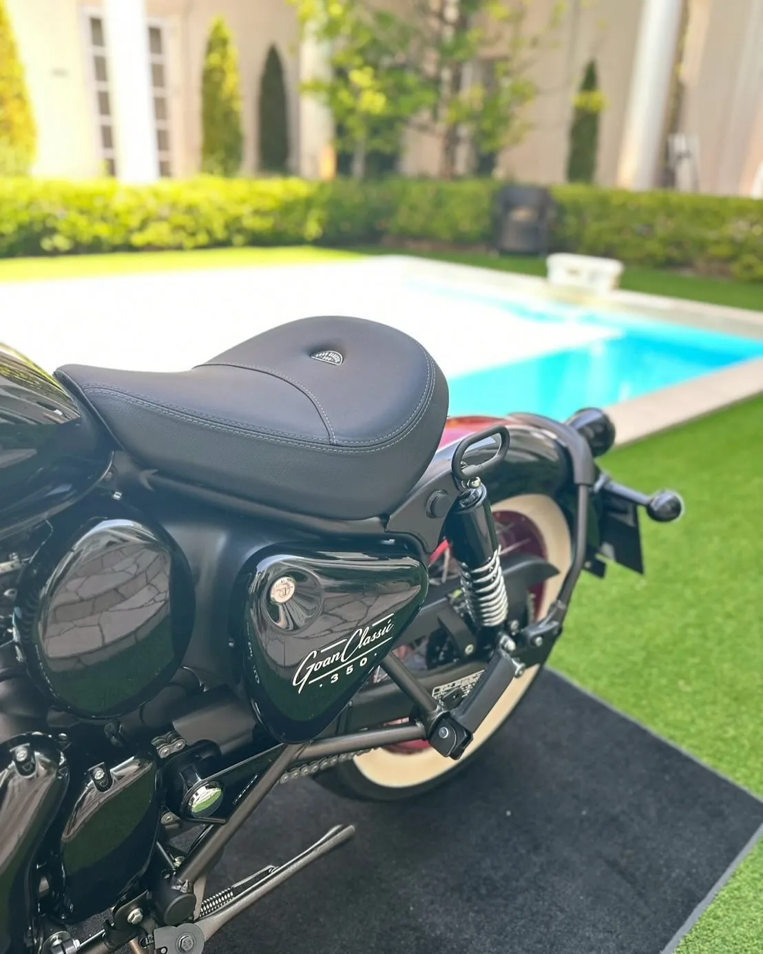 【ロイヤルエンフィールド】【新車種】