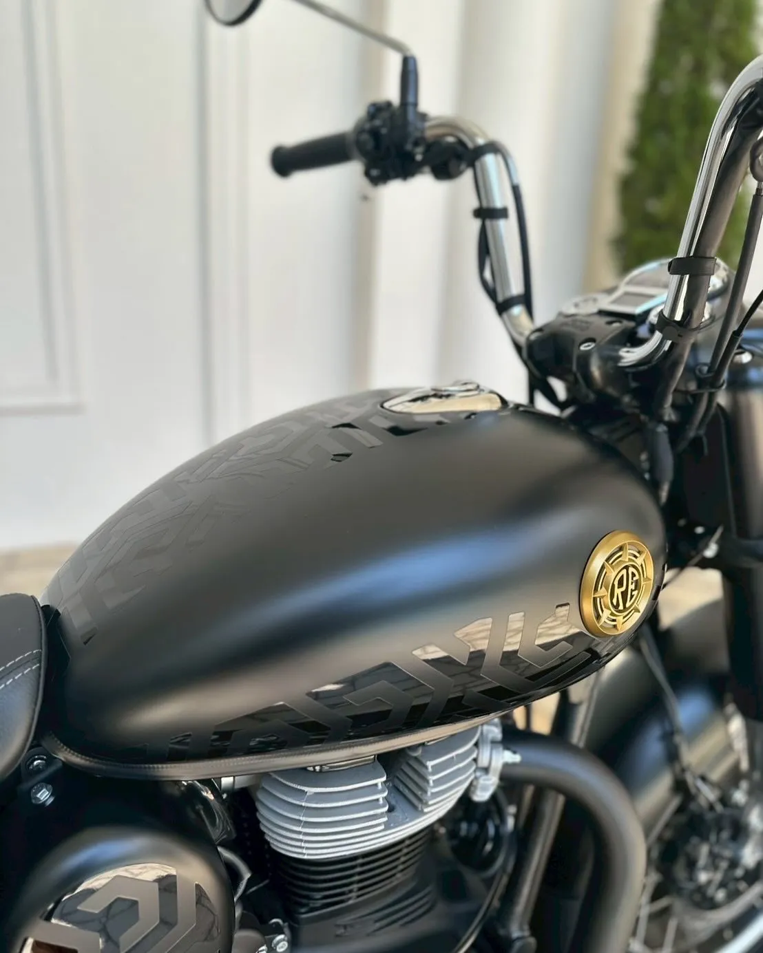 【ロイヤルエンフィールド】【新車種】