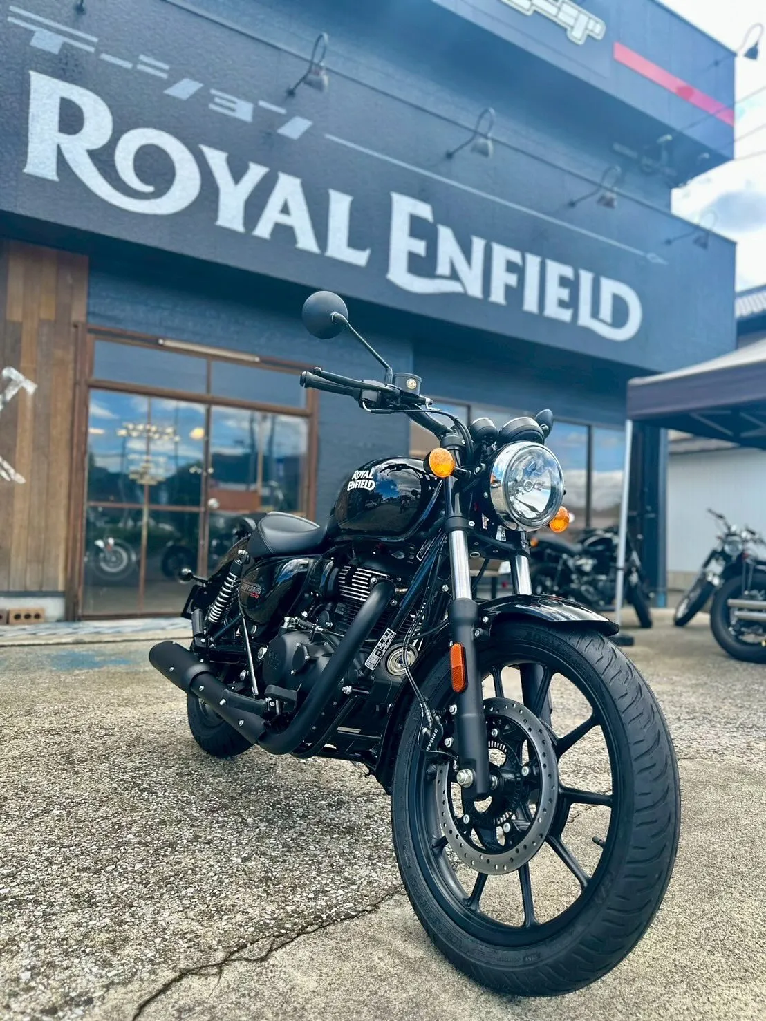 【ロイヤルエンフィールド】