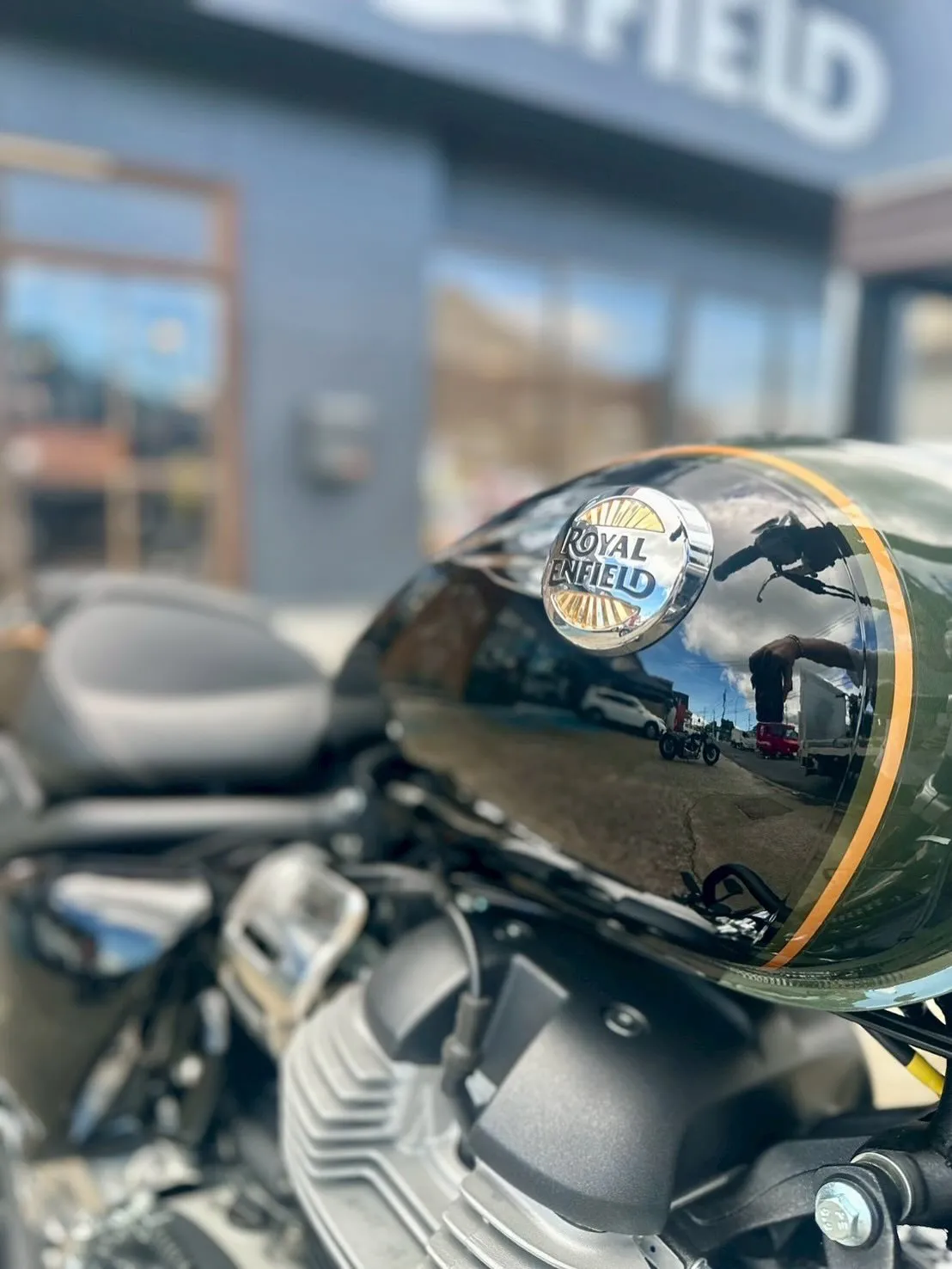 【ロイヤルエンフィールド】