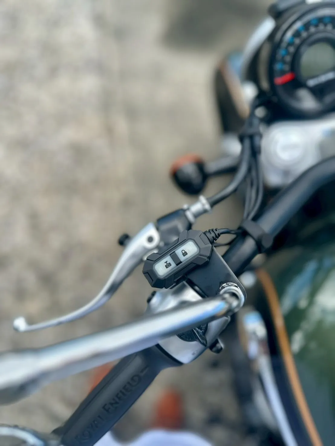 【ロイヤルエンフィールド】