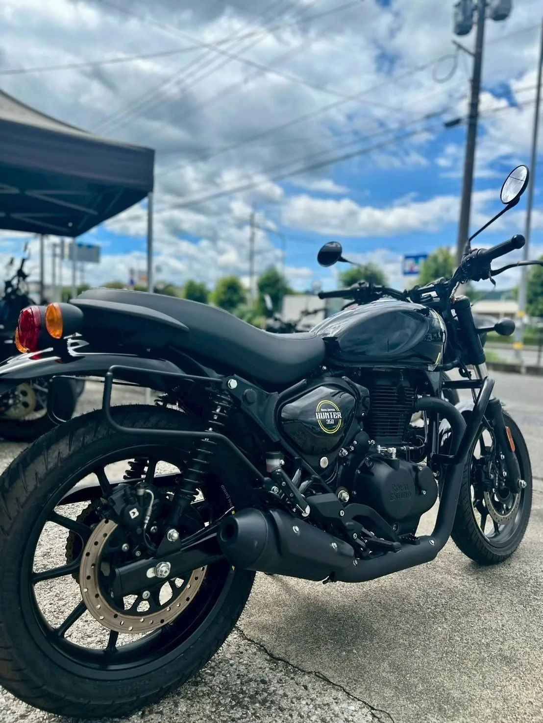 【ロイヤルエンフィールド】