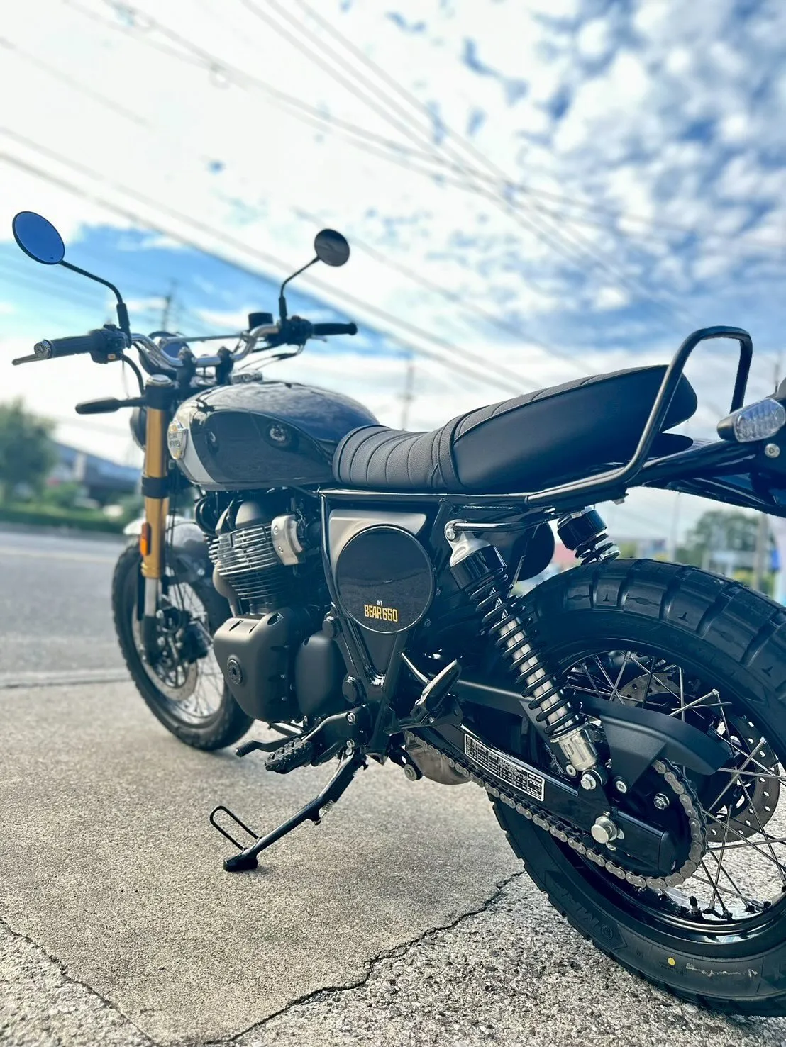 【ロイヤルエンフィールド】