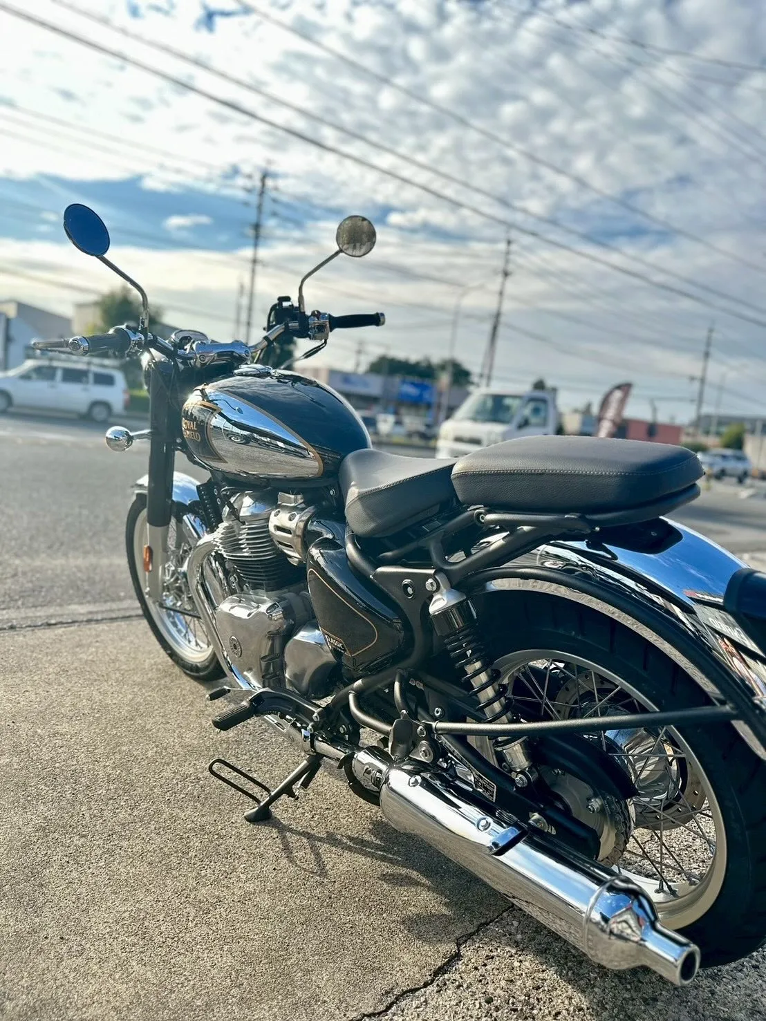 【ロイヤルエンフィールド】