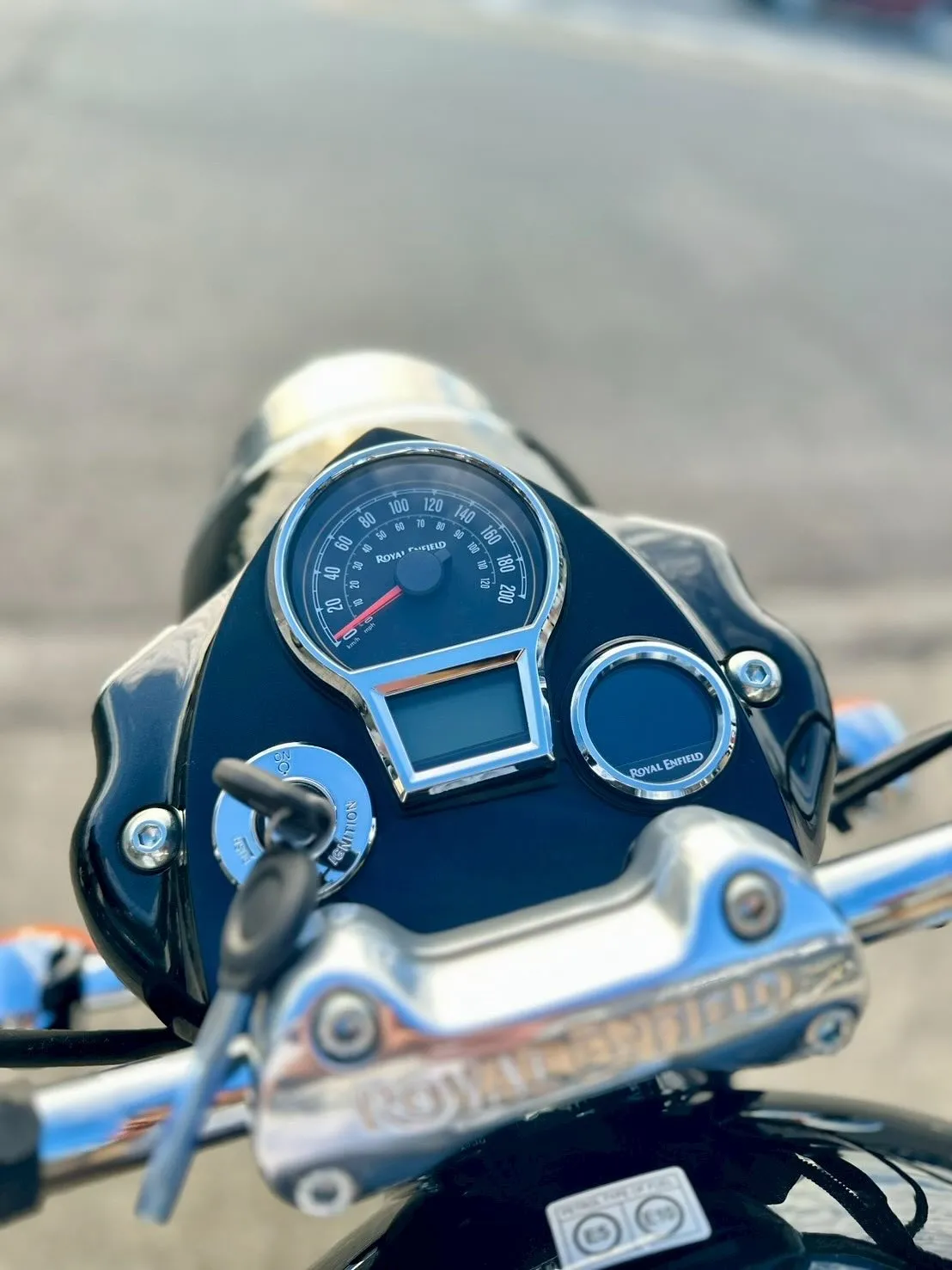 【ロイヤルエンフィールド】