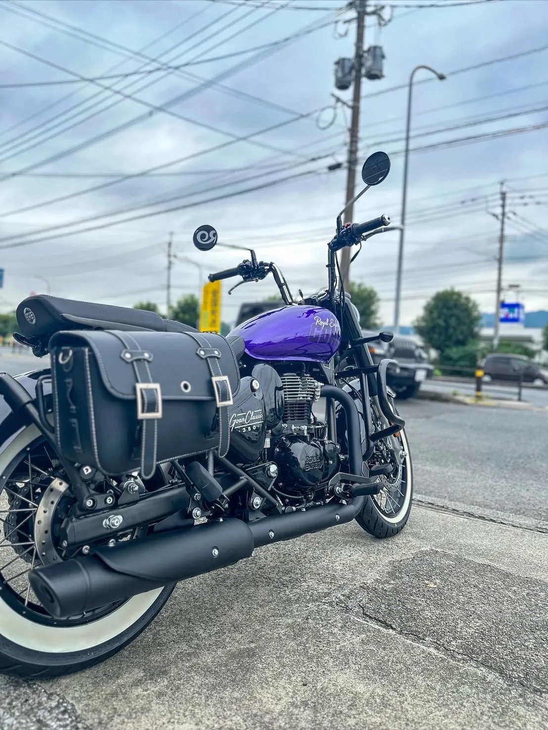 【ロイヤルエンフィールド】