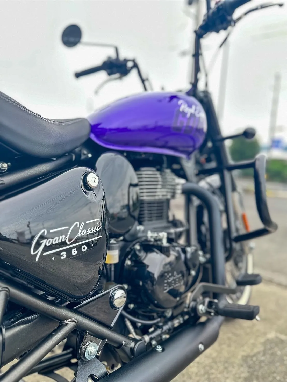 【ロイヤルエンフィールド】