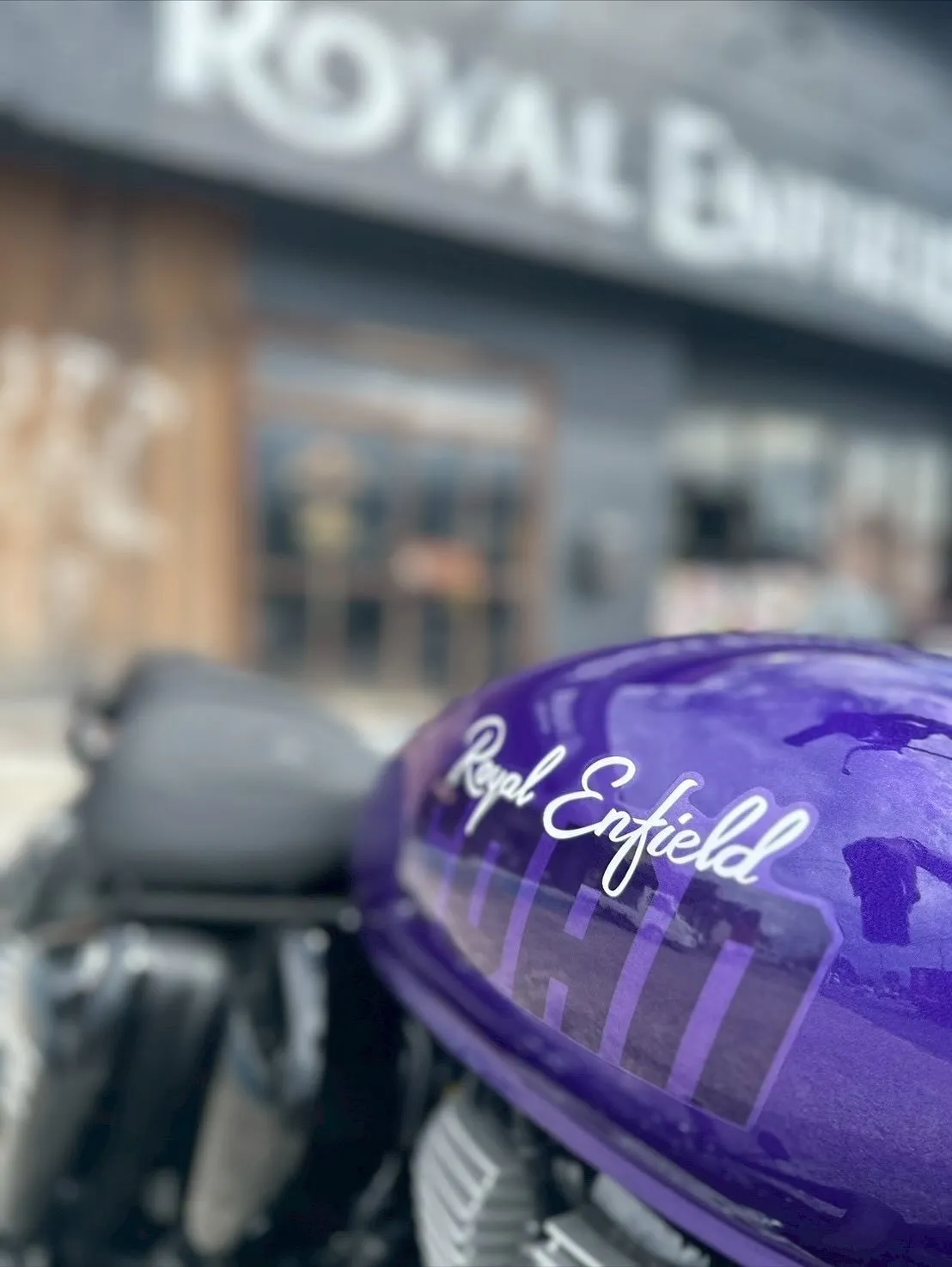 【ロイヤルエンフィールド】