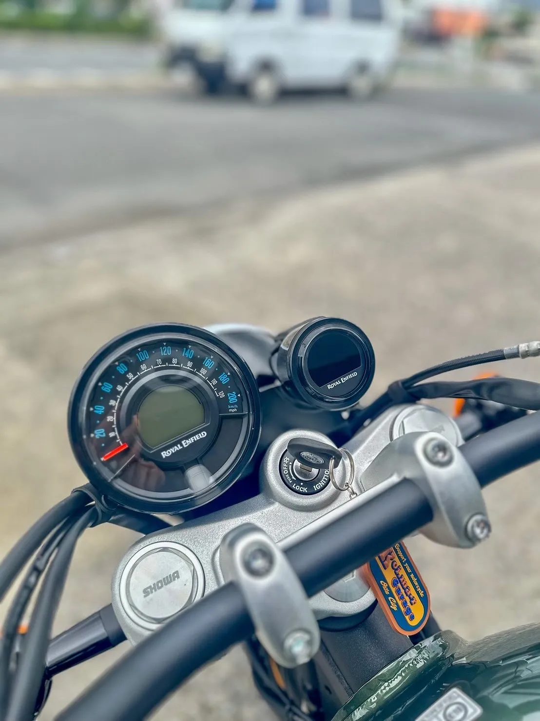 【ロイヤルエンフィールド】