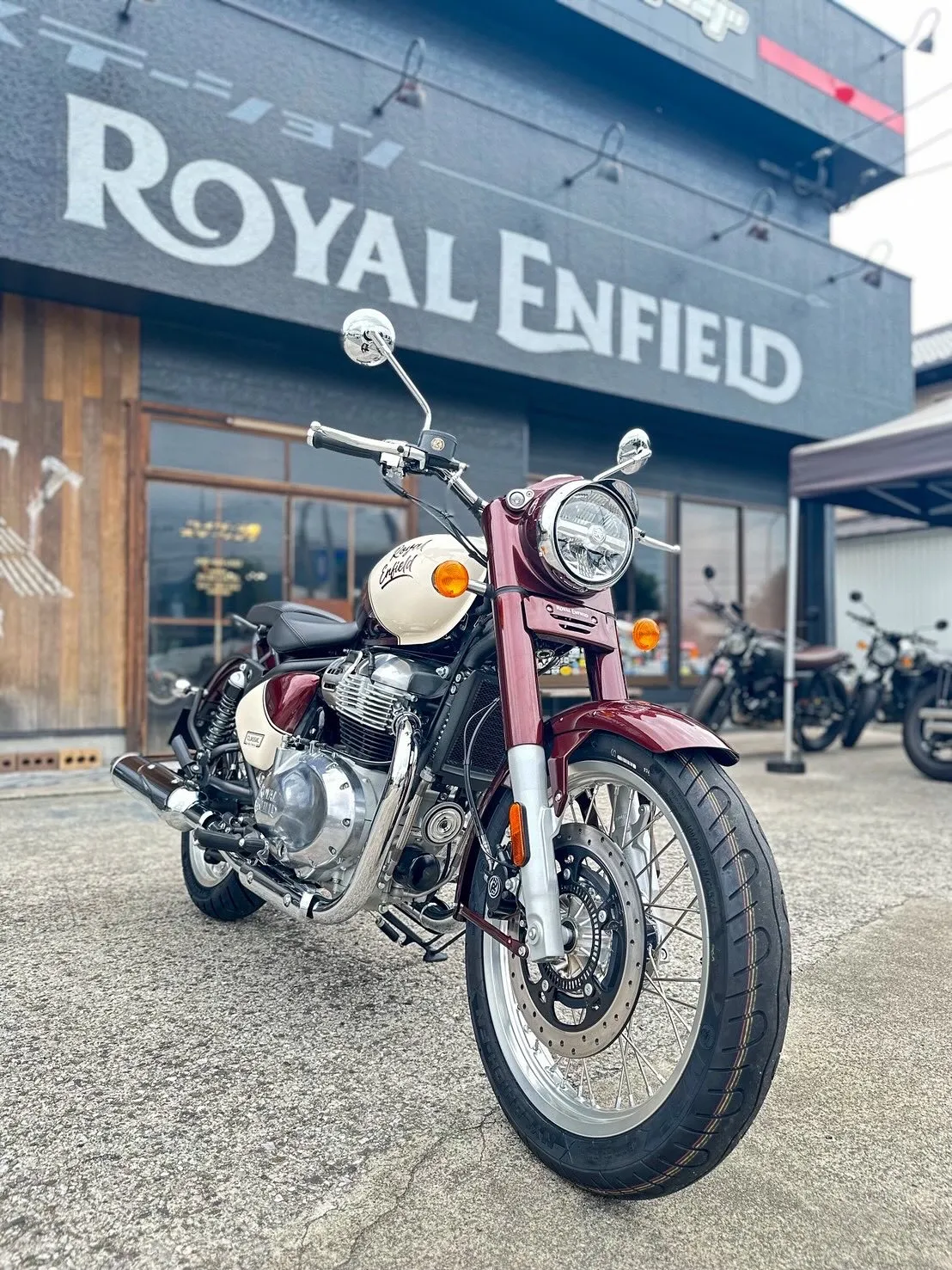 【ロイヤルエンフィールド】