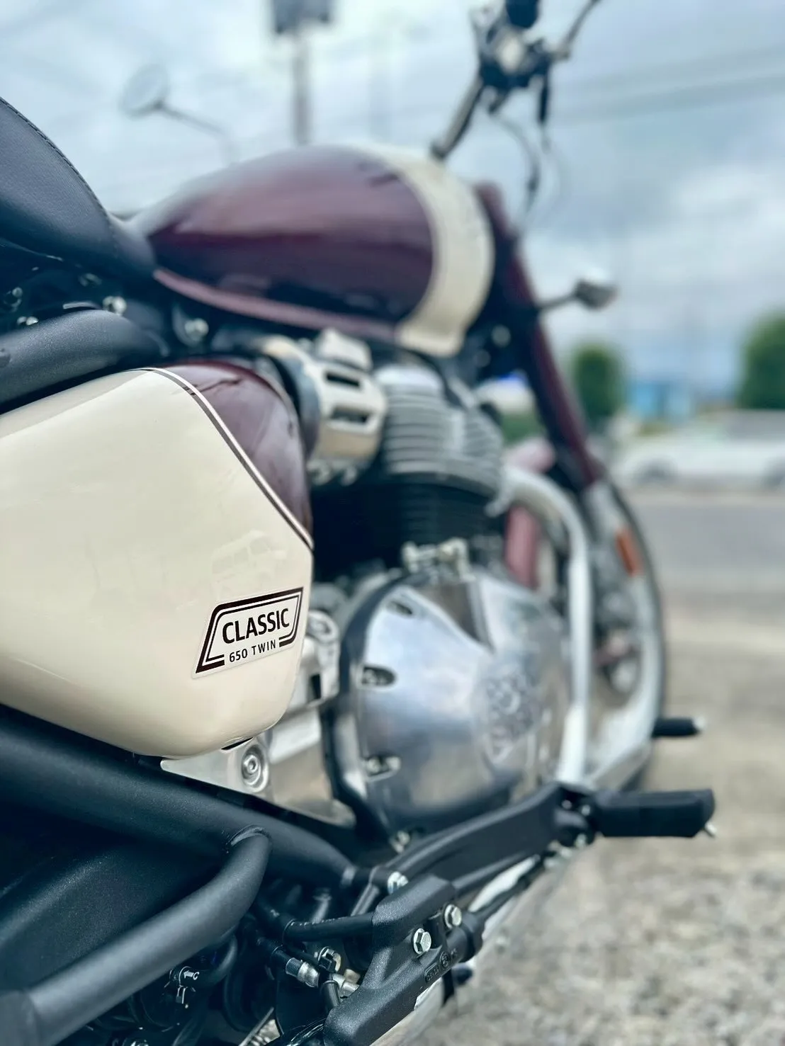 【ロイヤルエンフィールド】