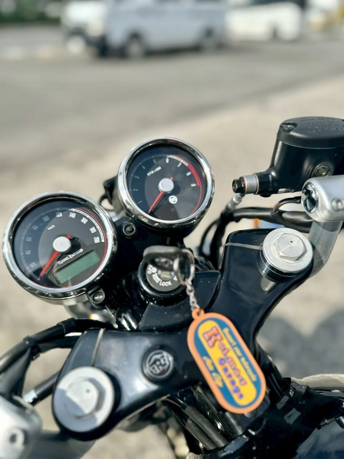 【ロイヤルエンフィールド】