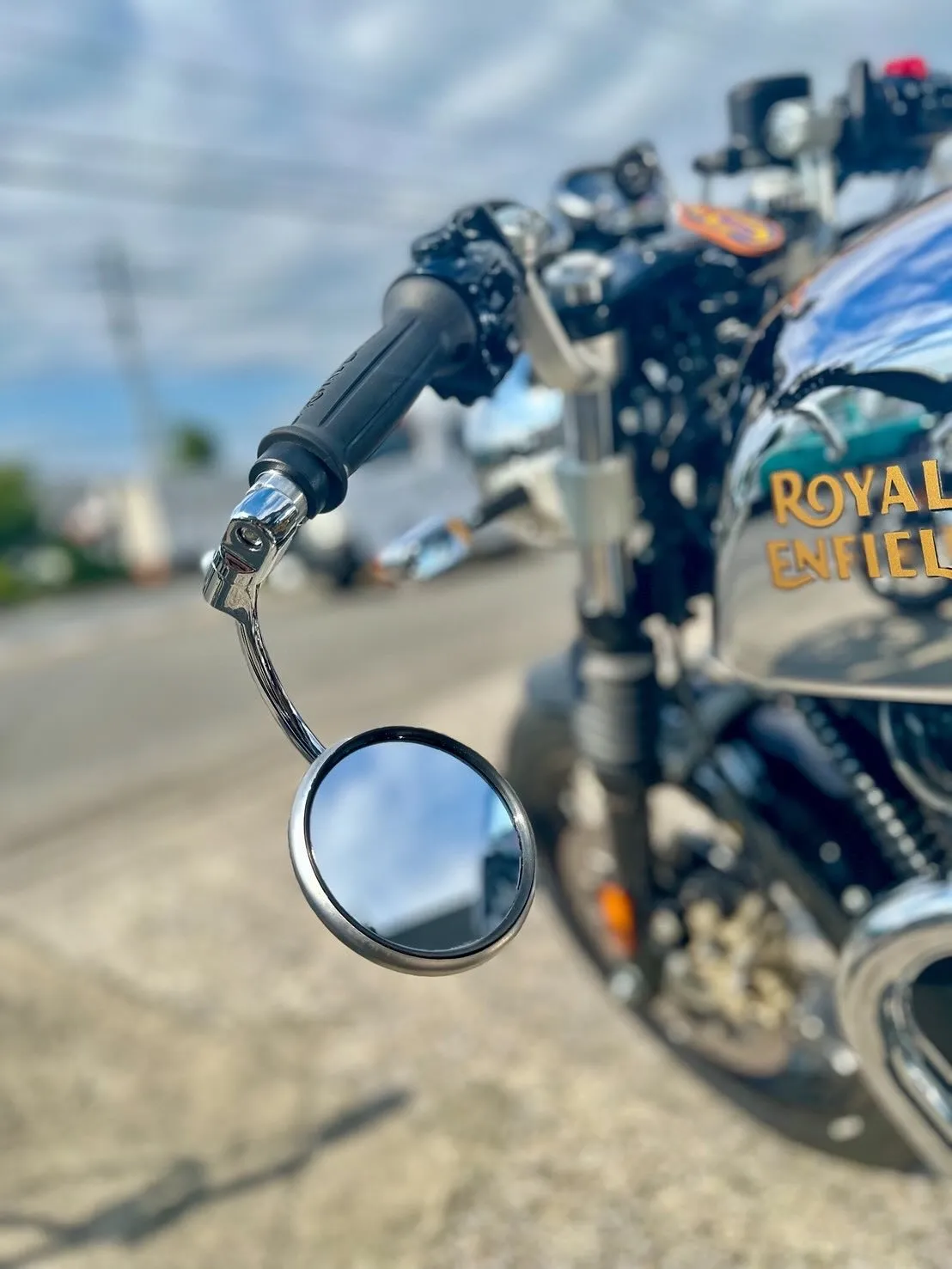 【ロイヤルエンフィールド】