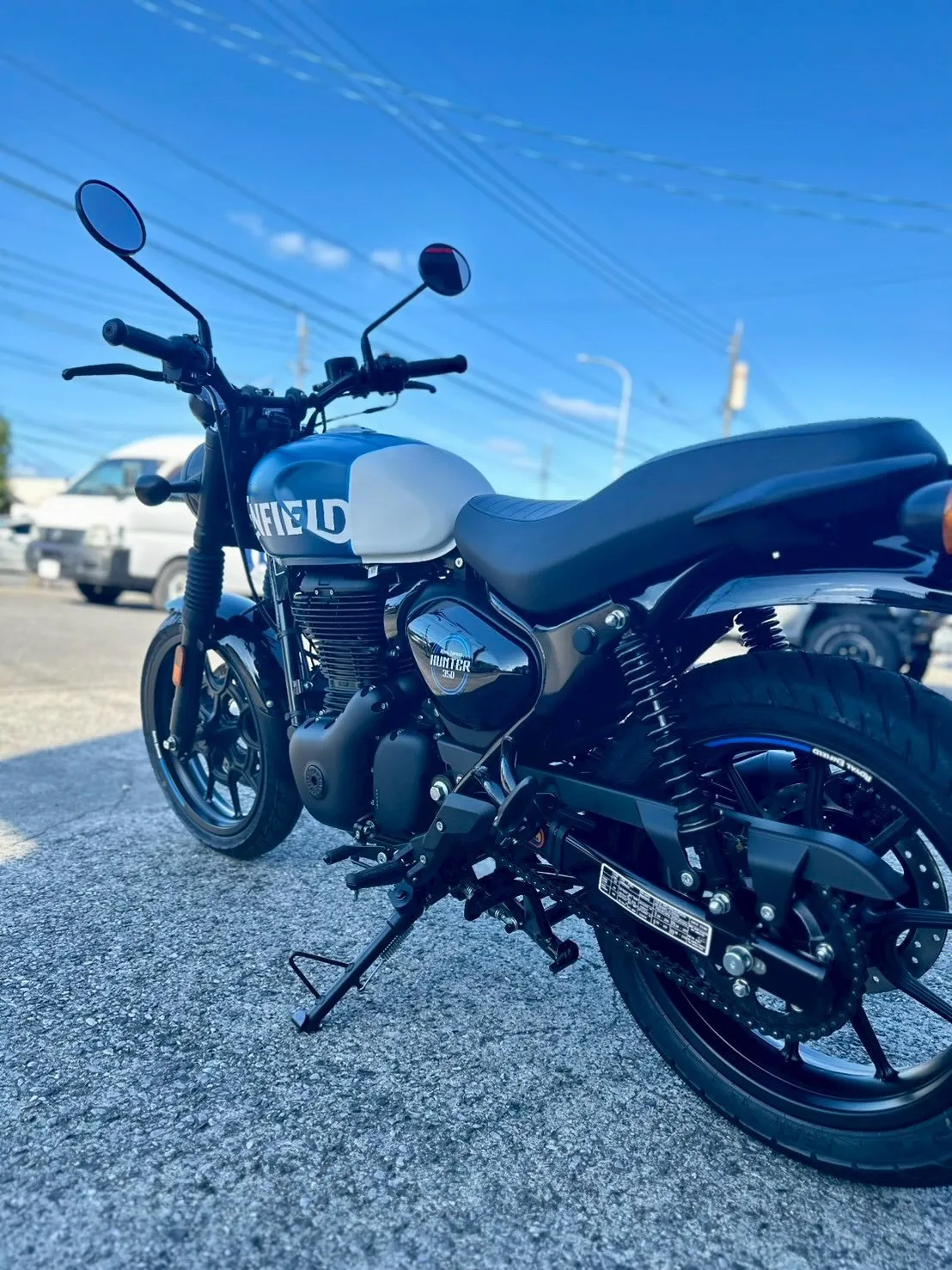 【ロイヤルエンフィールド】