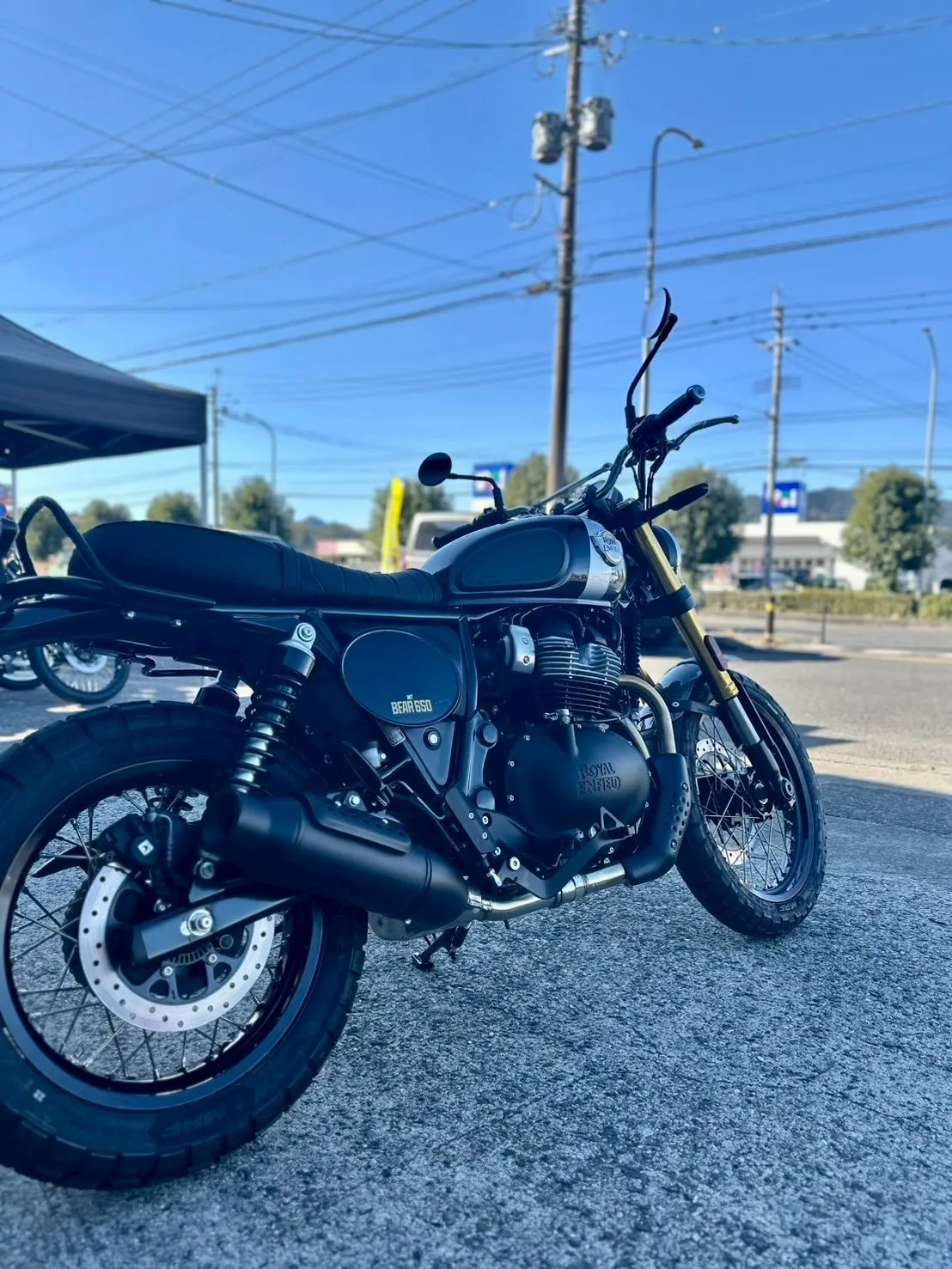 【ロイヤルエンフィールド】