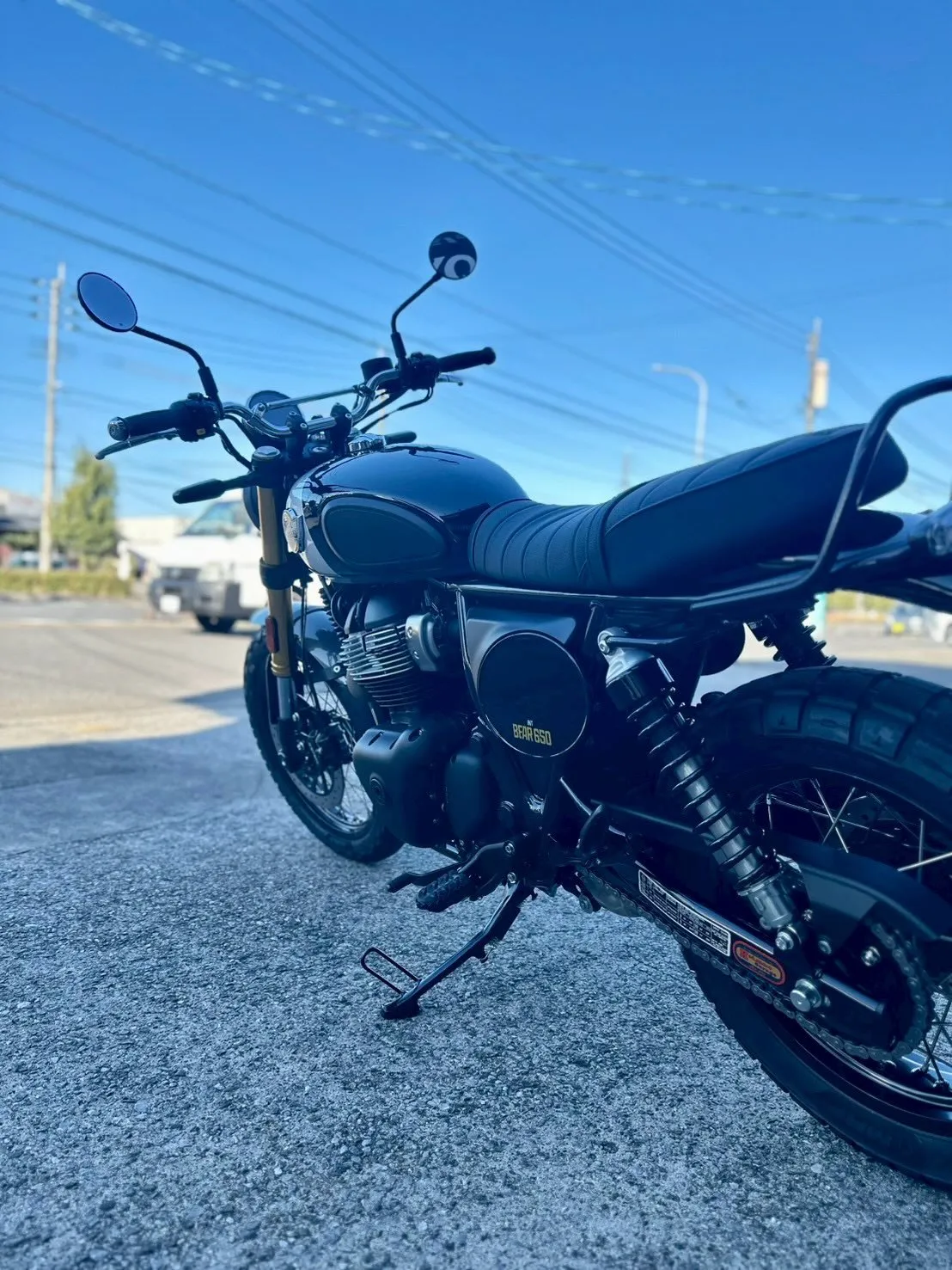 【ロイヤルエンフィールド】