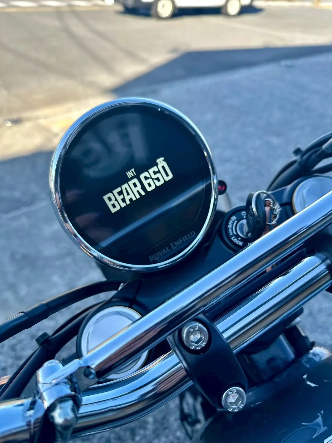 【ロイヤルエンフィールド】