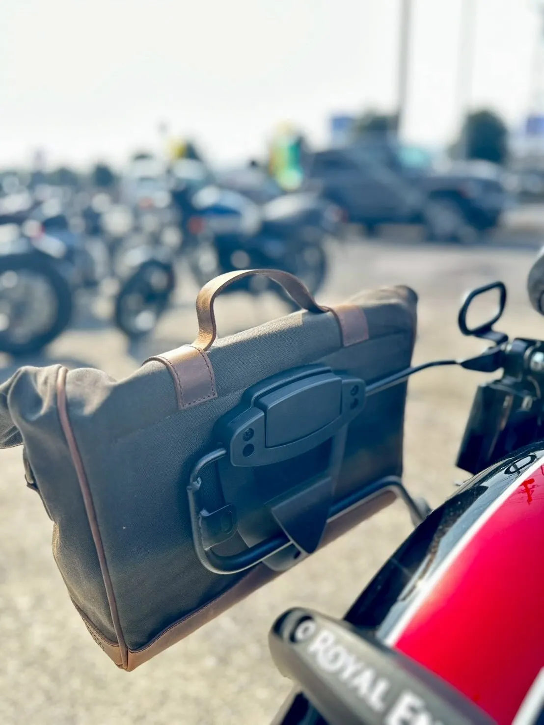 【ロイヤルエンフィールド】