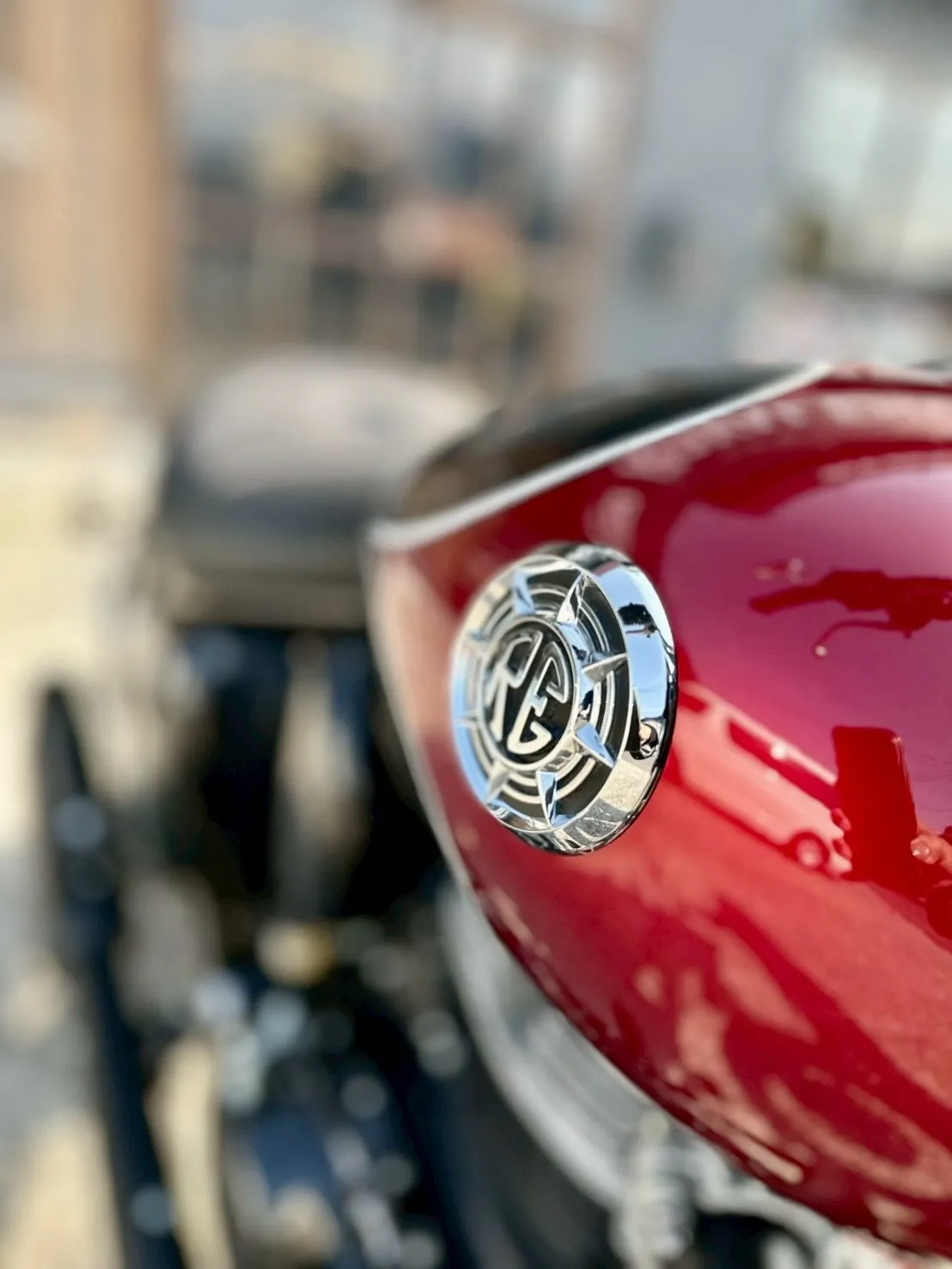 【ロイヤルエンフィールド】