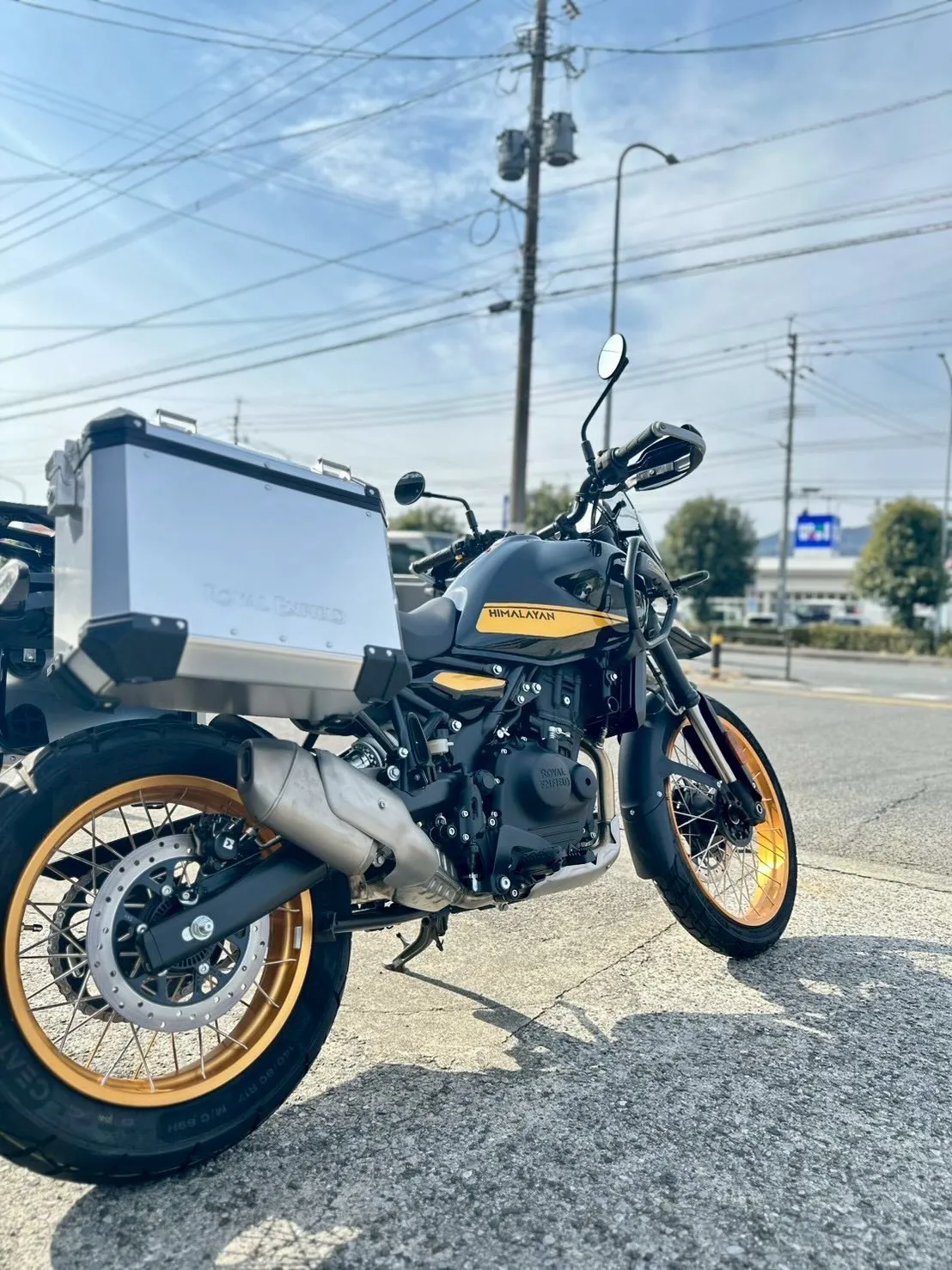 【ロイヤルエンフィールド】