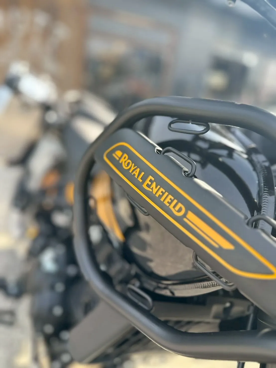 【ロイヤルエンフィールド】