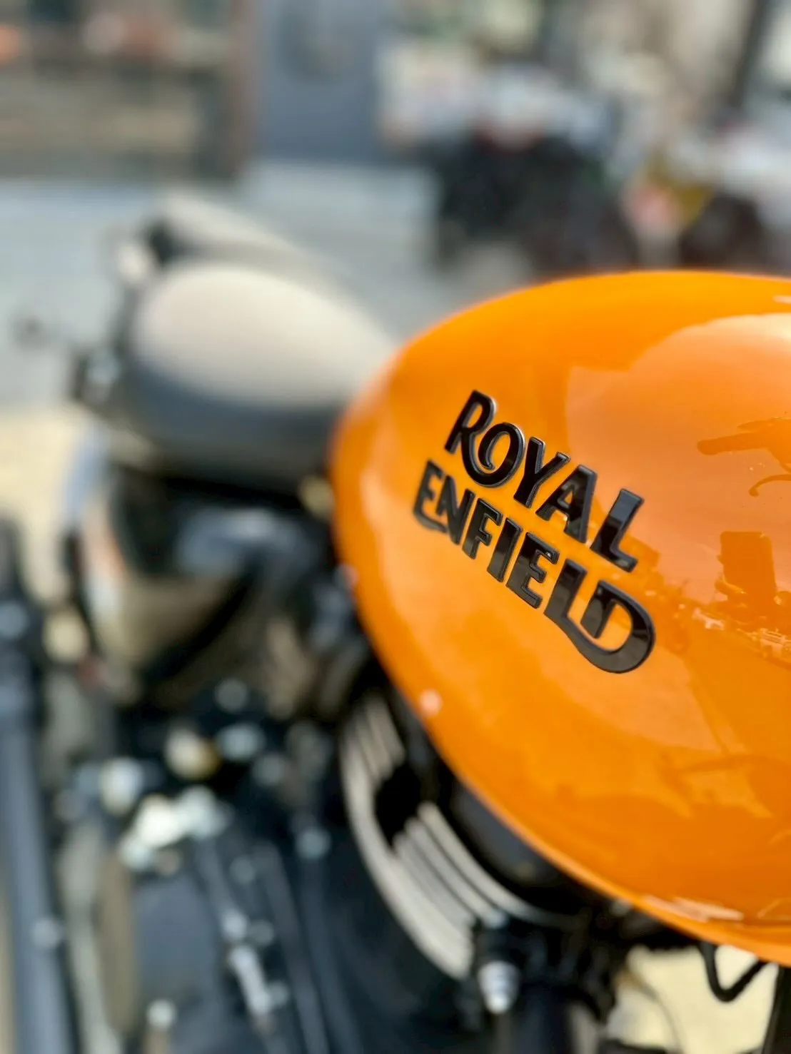 【ロイヤルエンフィールド】