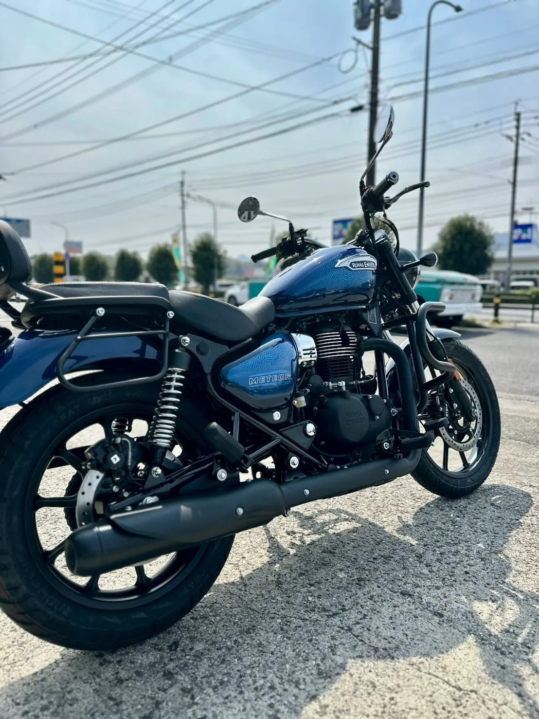 【ロイヤルエンフィールド】