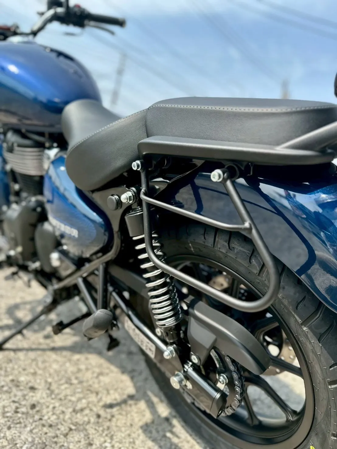 【ロイヤルエンフィールド】