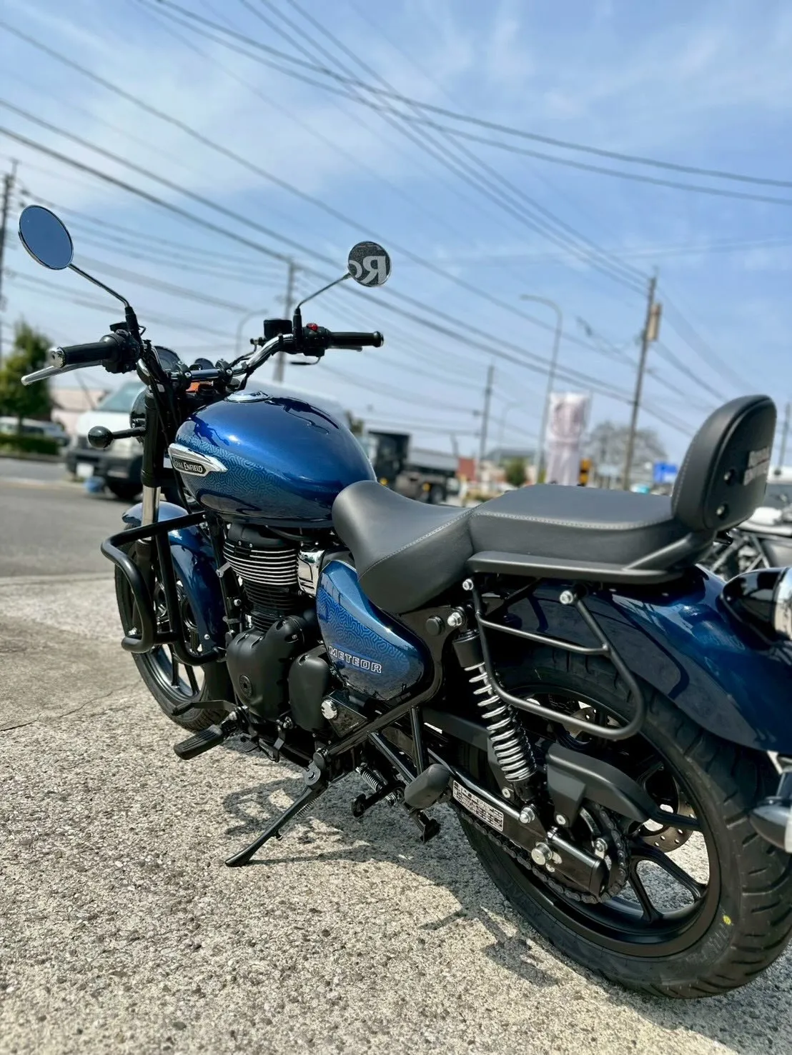 【ロイヤルエンフィールド】