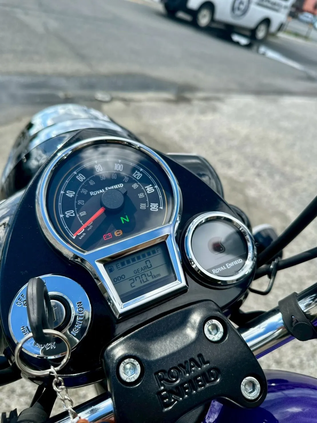 【ロイヤルエンフィールド】