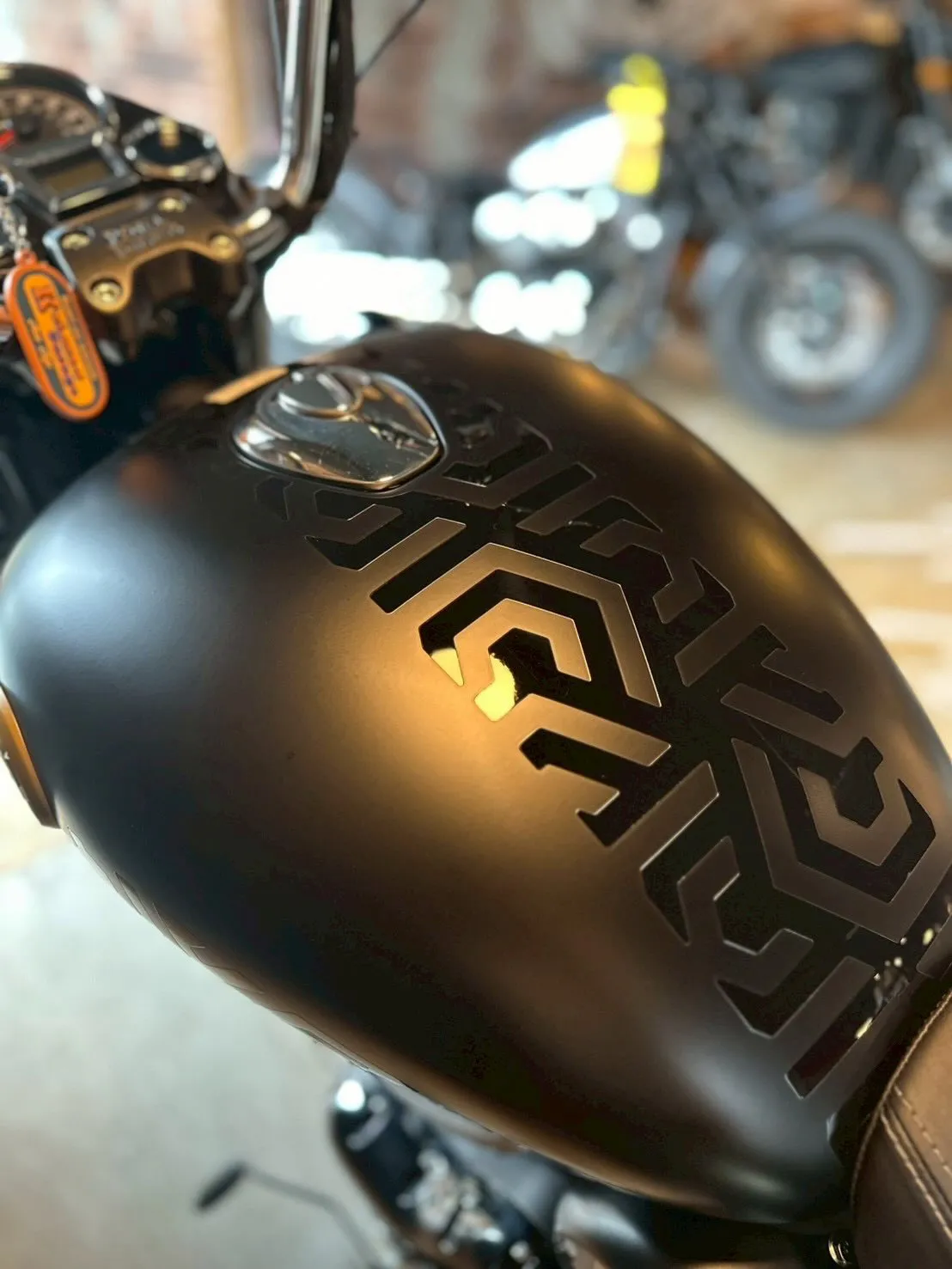 【ロイヤルエンフィールド】