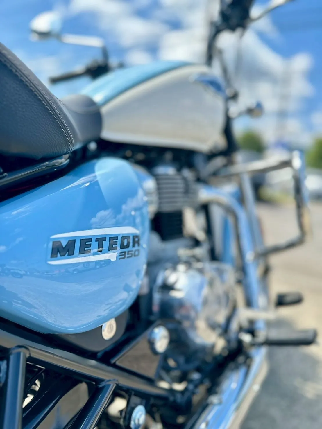 【ロイヤルエンフィールド】