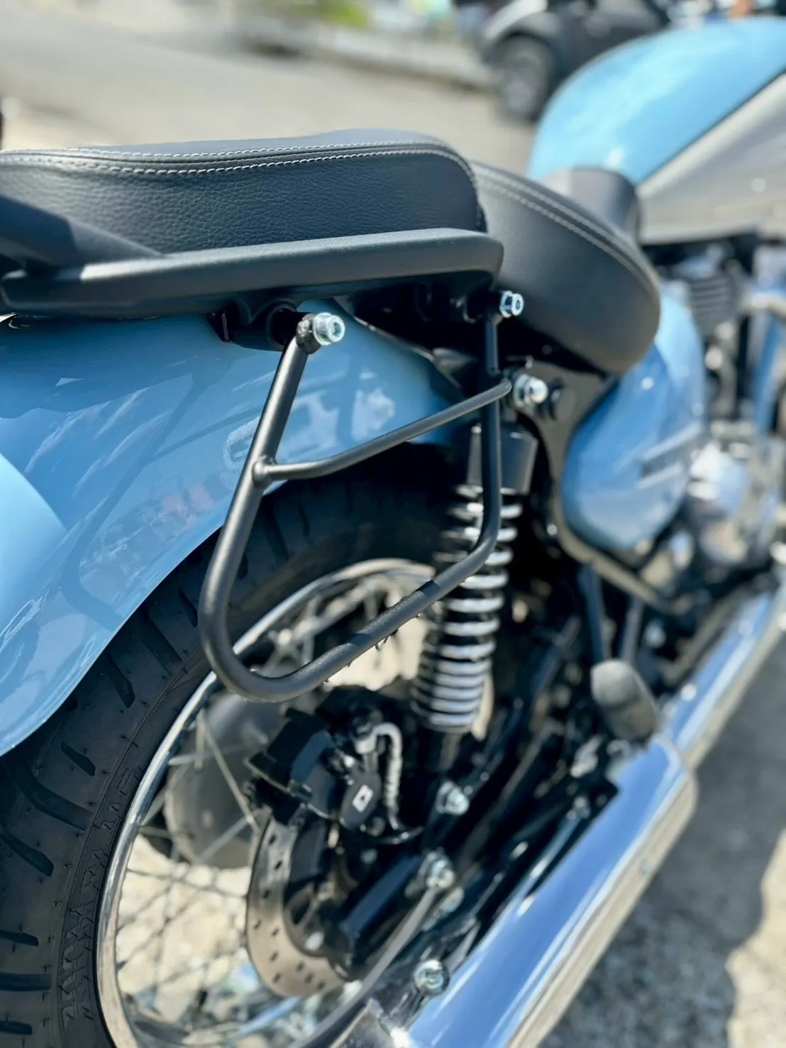 【ロイヤルエンフィールド】