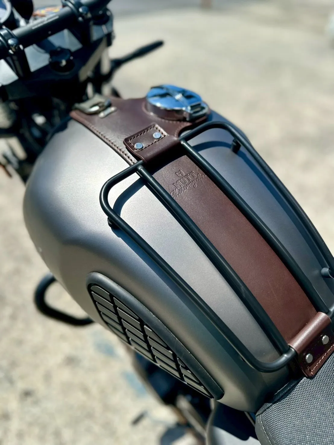【MUTT】【新古車】