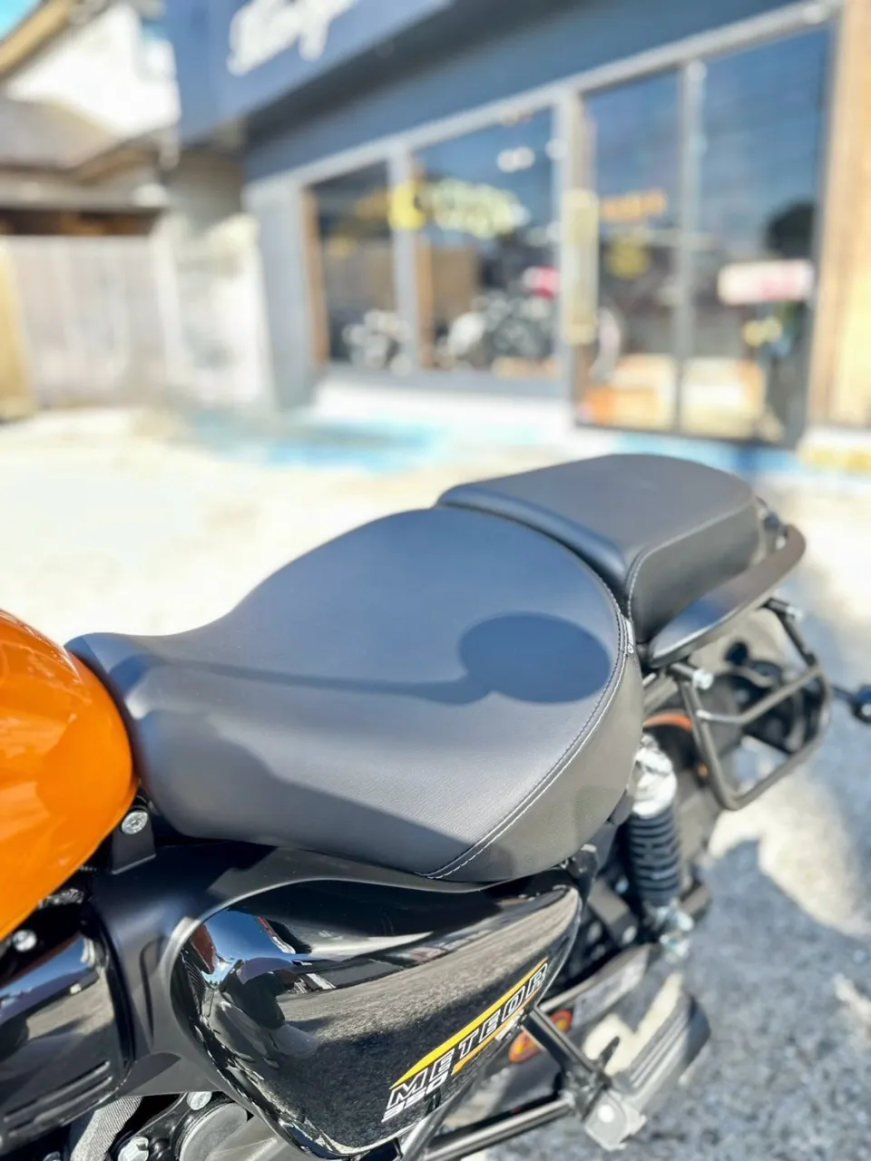 【ロイヤルエンフィールド】